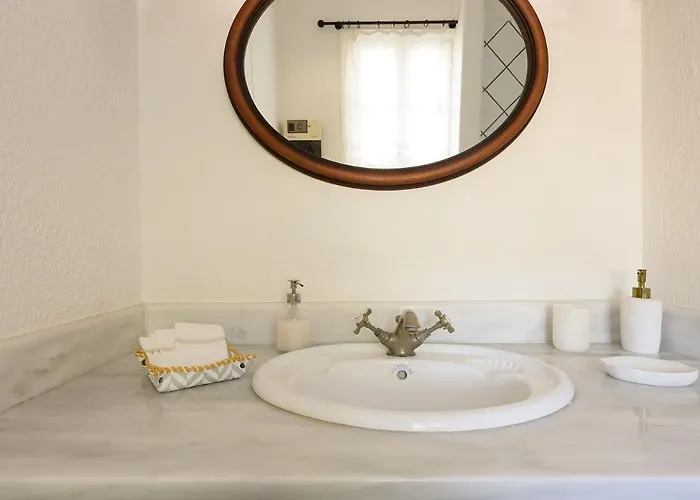 Padma, Agkeria Paros * Angairiá