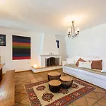 Padma, Agkeria Paros Holiday home *