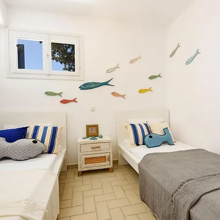 Padma, Agkeria Paros *