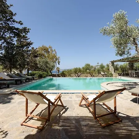 Padma, Agkeria Paros Angairia