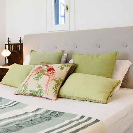 Padma, Agkeria Paros * Angairiá