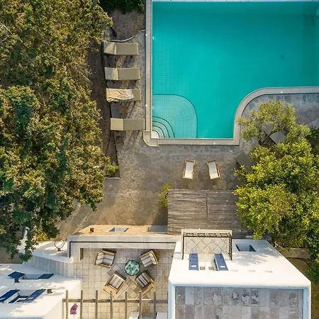 Padma, Agkeria Paros Angairiá