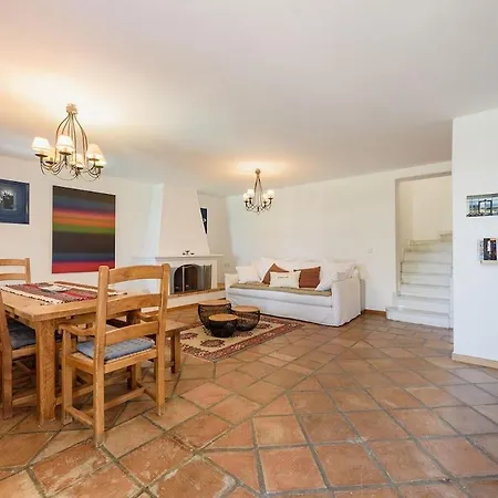 Padma, Agkeria Paros * Angairiá