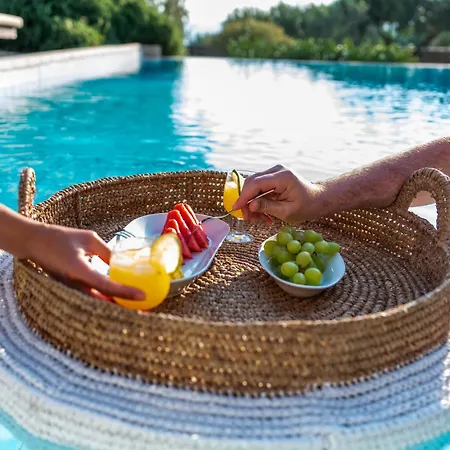 Padma, Agkeria Paros * Angairiá