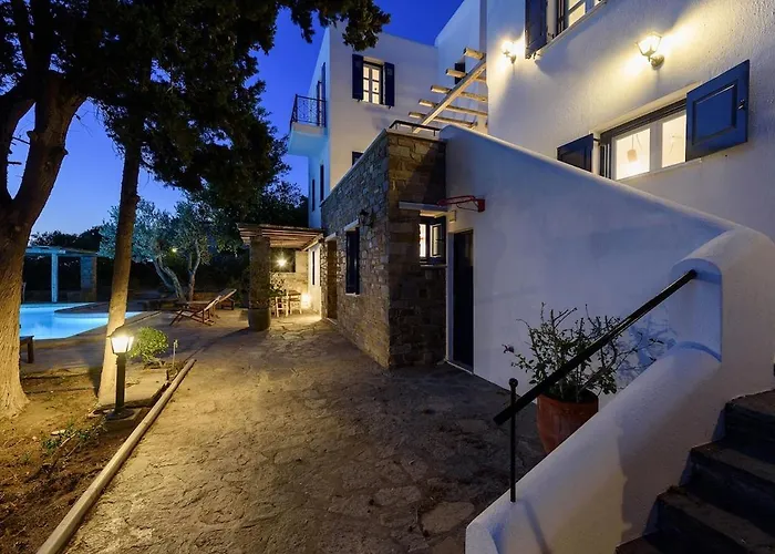 Tatil Evi Padma, Agkeria Paros
