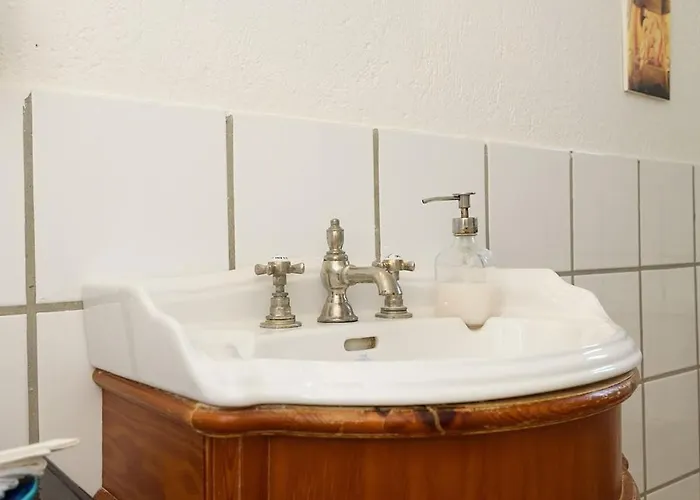 Padma, Agkeria Paros * Angairiá