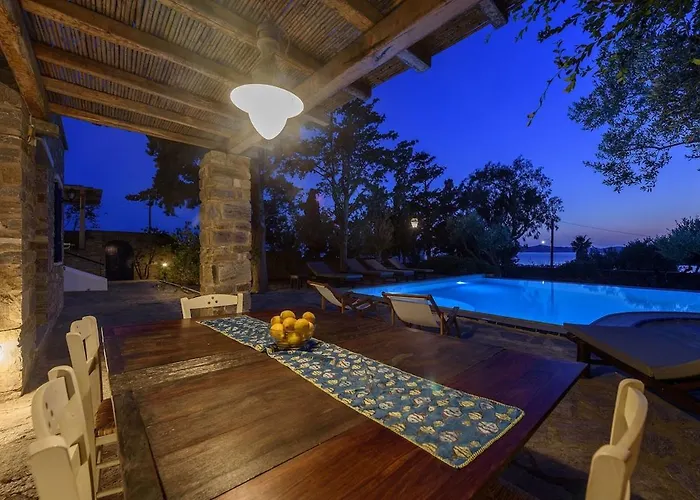 Padma, Agkeria Paros Tatil Evi *